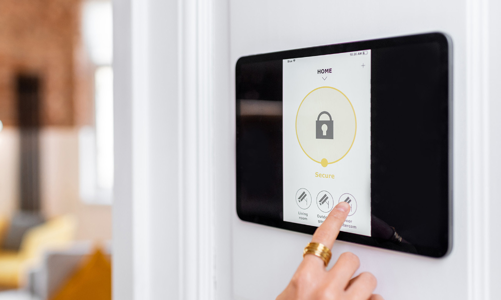  Slimme Alarmsystemen & Smart Home Beveiligingssystemen  thumbnail